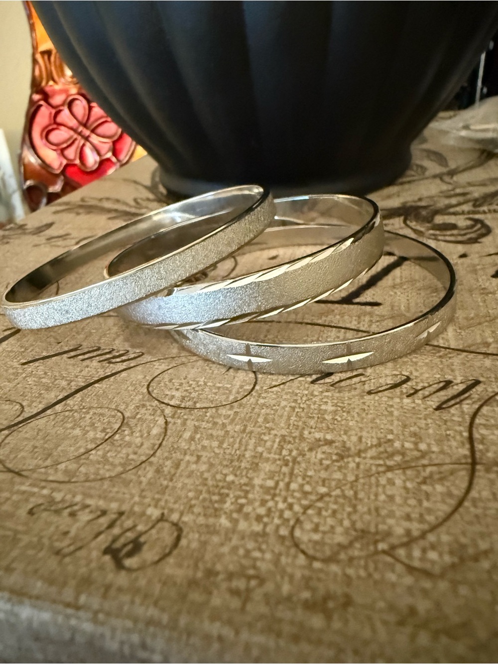 Metallic Textured Stackable Bangle Bracelets - Set of 3